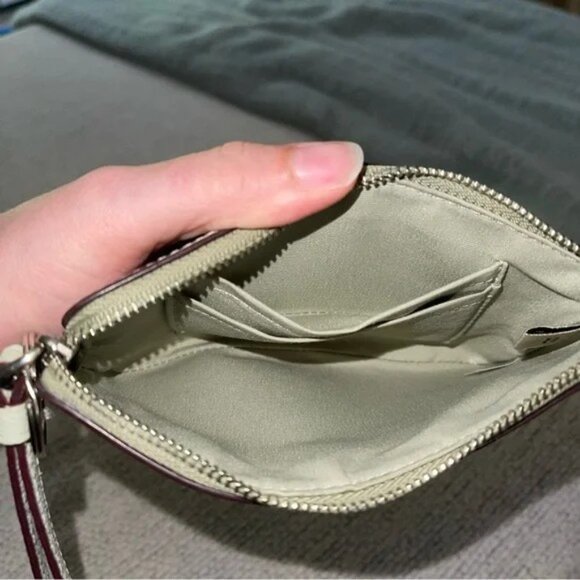 Coach Corner Zip Wristlet Light Sage Green - Picture 3 of 3